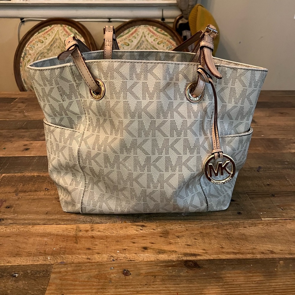 Michael Kors bag